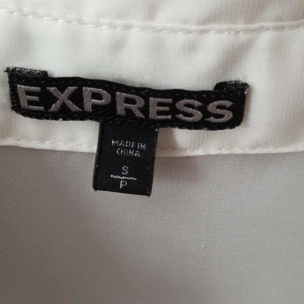 Express button down blouse - Picture 2 of 4